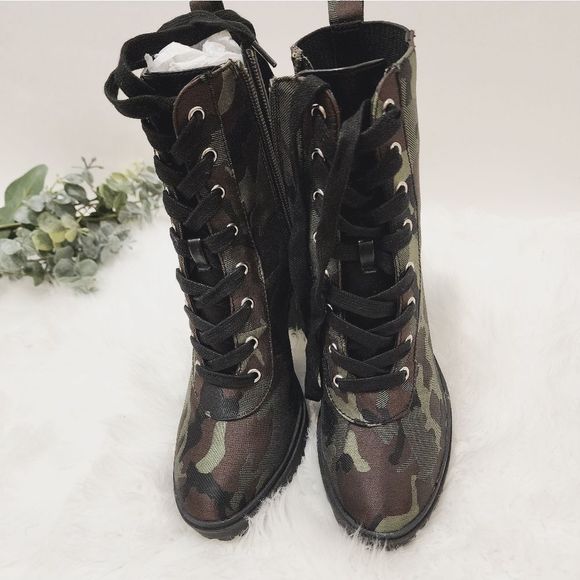 NEW Steve Madden Army Camo Boots size 6.5 - Picture 4 of 14